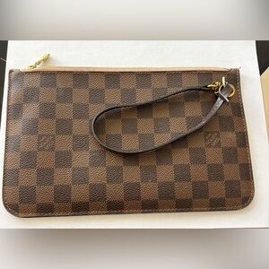 Louis Vuitton clutch/wristlet